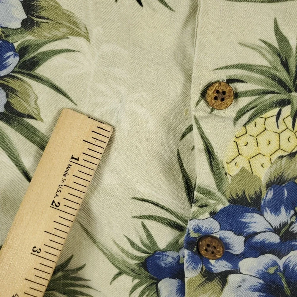Tommy Bahama used has